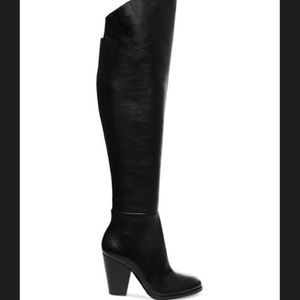 BNIB Steve Madden leather boots